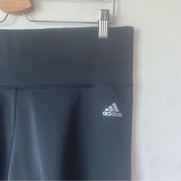 Adidas women’s black cropped workout leggings size XL - Picture 3 of 6